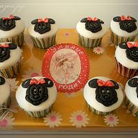 Kids cake with cupcakes "Mickey"