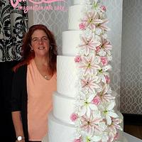 Cakezilla!!!Roses and lillies wedding cake