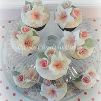 Rose & Lily cupcakes