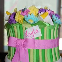 Flower Bouquet Cake & Cupcakes