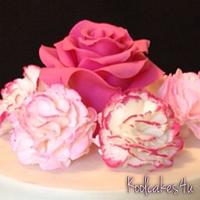 Carnation & rose cake 