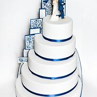 Mr. and Mrs. Smith wedding cake