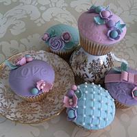 Vintage couture cupcakes 
