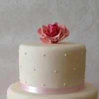 Ivory & pink wedding cake