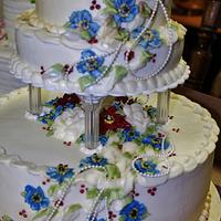 100% buttercream wedding cake