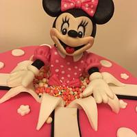 Minnie Mouse Cake 🎀