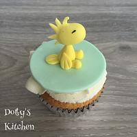 Snoopy and Woodstock Cupcakes
