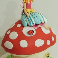 Fairy toadstool cake