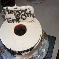 Buttercream toilet paper cake 🤪