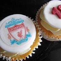 Liverpool fans 18th birthday cake and cupcakes 