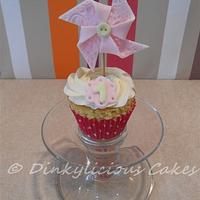 Pretty pinwheel cupcakes