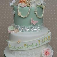 Vintage Pearls and Roses Wedding Cake