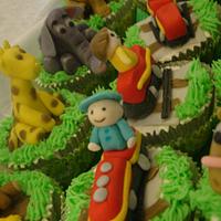zoo train themed cupcakes