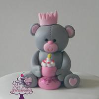 cake small bear cub