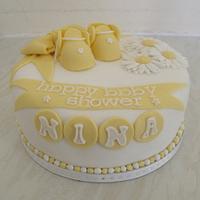 neutral baby shower cake 
