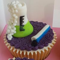 science, gym & beauty themed cupcakes 