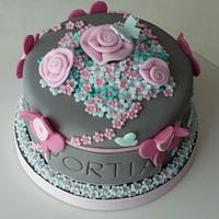 Cake and cupcakes for Portia