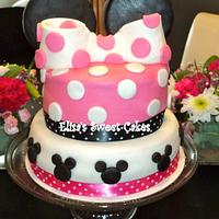 Minnie Mouse Cake!