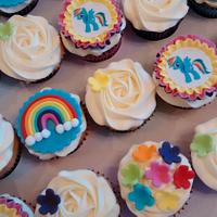 Rainbow Dash & matching cupcakes