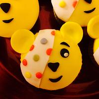 Pudsey bear cupcakes