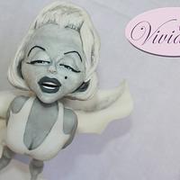 Marilyn Monroe caricature cake