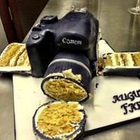 Canon camera cake