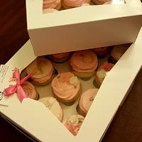 Bridal shower cupcakes!