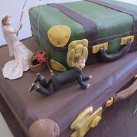 Travelers vintage wedding cake