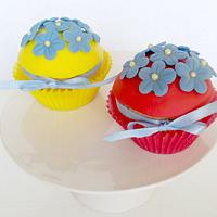 Vibrant Cupcakes