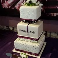 Roses and Pearls Wedding cake