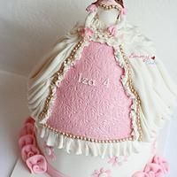 Ruffled princess cake