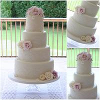 Bobbins & Lace Vintage Wedding Cake