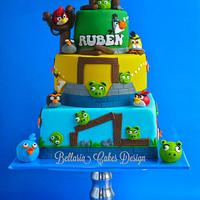 Angry birds birthday cake