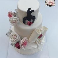 elegant wedding roses cake