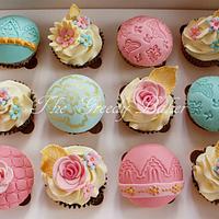 Pink, teal & gold cupcakes