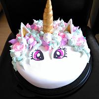 Lumo Unicorn Cake 