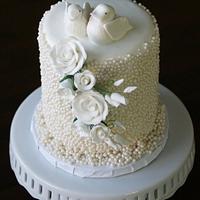 two doves wedding cake 