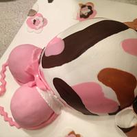 pregnant belly cake camouflage 