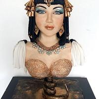 Avant-garde cake collaboration : Cleopatra