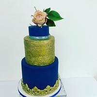 Royal blue engagement cake 