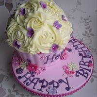 Giant cupcake birthday cake 