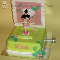 Music box with ballerina