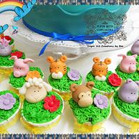 Noah Ark Cake & Cupcakes
