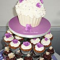Cupcake tower with giant cupcake
