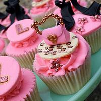 Pretty in Pink Hen Party Cupcakes