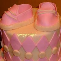 A BABY SHOWER CAKE