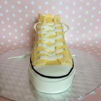 Converse shoe cake