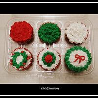 Christmas Birthday Cupcakes