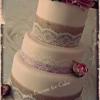Vintage style rustic wedding cake 