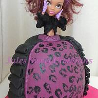 Clawdeen Wolf Monster High Doll Cake